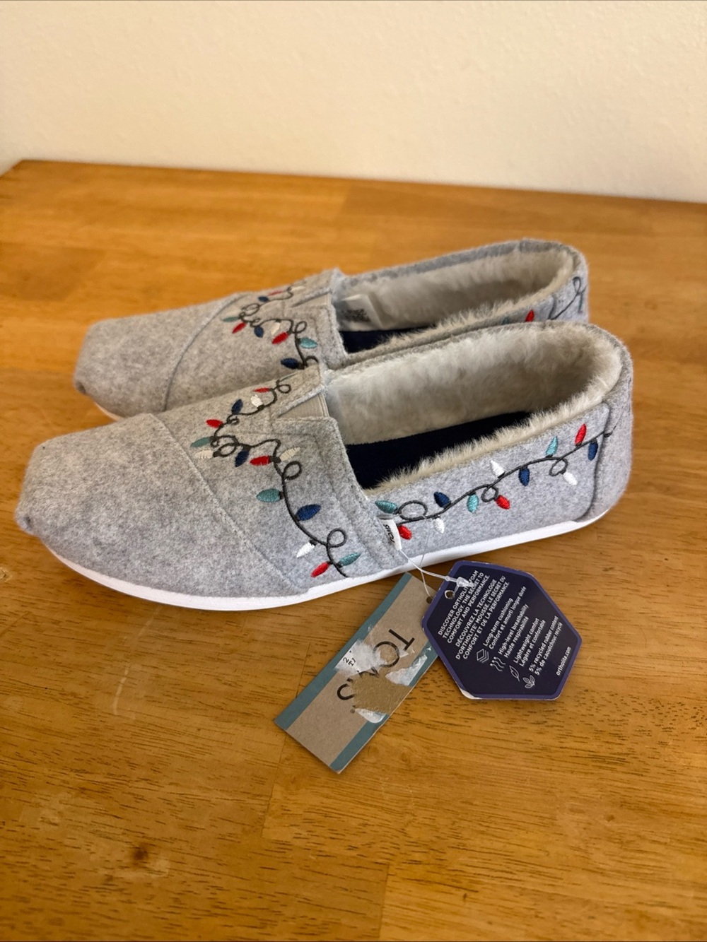 Toms Alpargata Womens Shoes Sz 7 Grey Christmas Tree Lights Embroidery/ Faux Fur